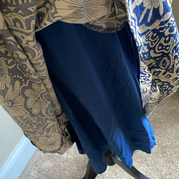 Floral Open Back Midi Dress - Picture 9 of 10